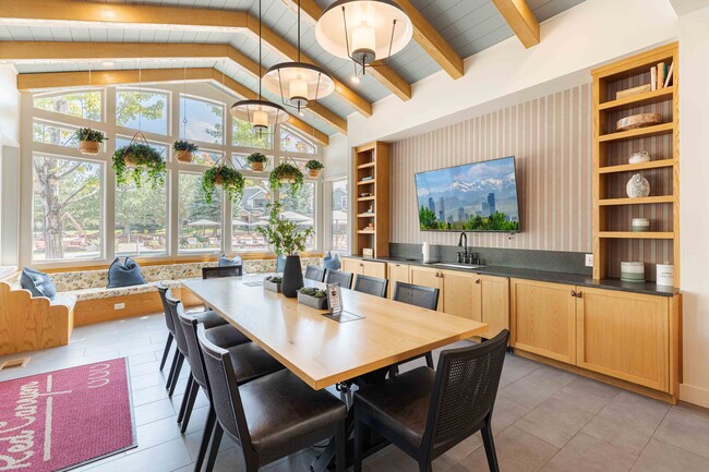 Photo - Palomino Park Resort