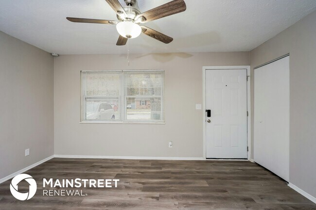 Photo - 8903 Willowcreek Dr