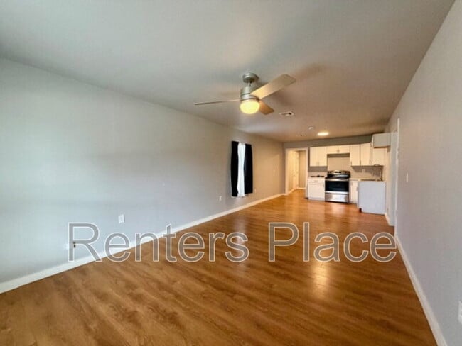 Photo - 2429 N Rockford Ave