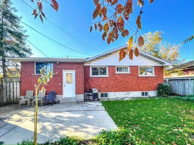 Photo - 105 Hester St Unit LOWER