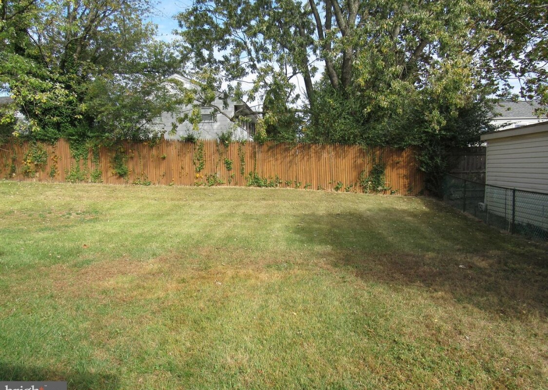 Photo - 7114 E Cedar St