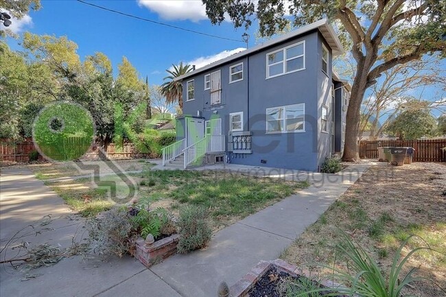 Photo - 1119 Lochbrae Rd