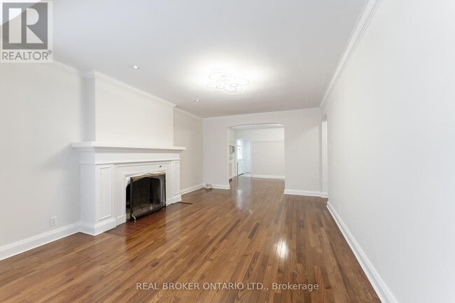 Photo - 462 Oriole Pkwy Unité 3