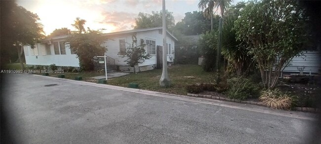 Building Photo - 200 Florida Ave Unit 202