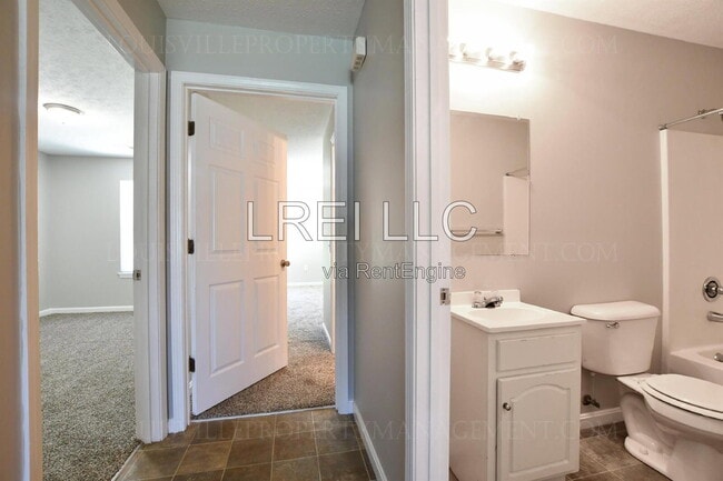 Photo - 306 Keeneland Dr Unit 1a