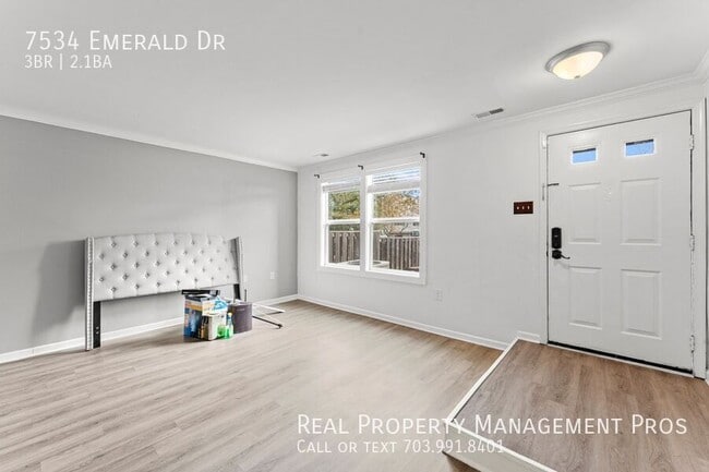 Photo - 7534 Emerald Dr