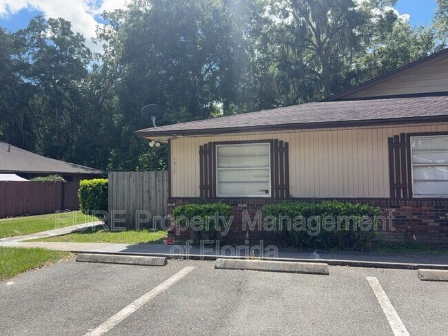 1970 SE 40th Street Rd