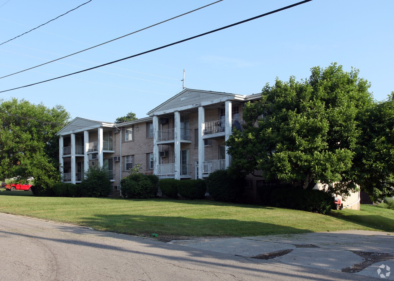 Photo - 9-15 Sunnyslope Dr Apartments