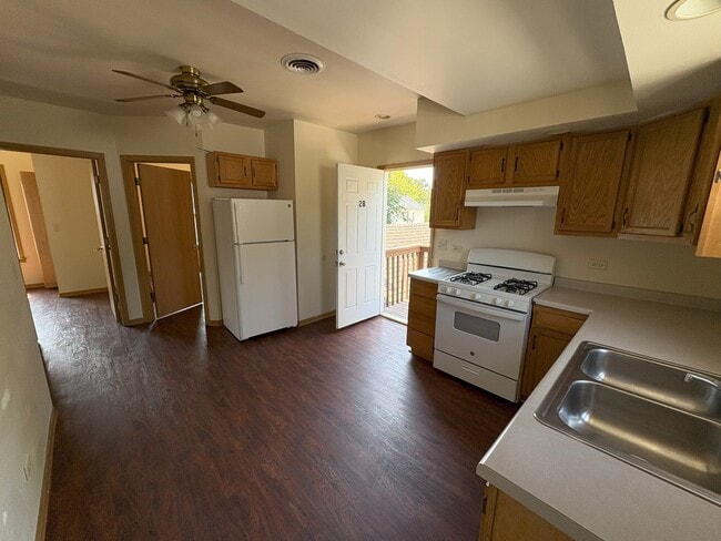 Photo - 27 N Hickory St Unit 2B