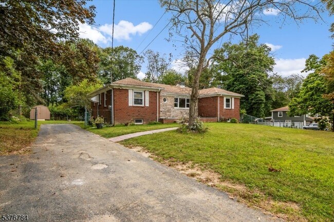 Photo - 17 Randolph Ave
