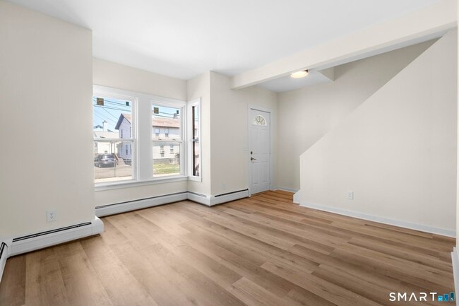 Photo - 704 Maple St Unit 704