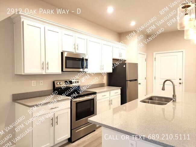 Photo - 2912 Oak Park Way