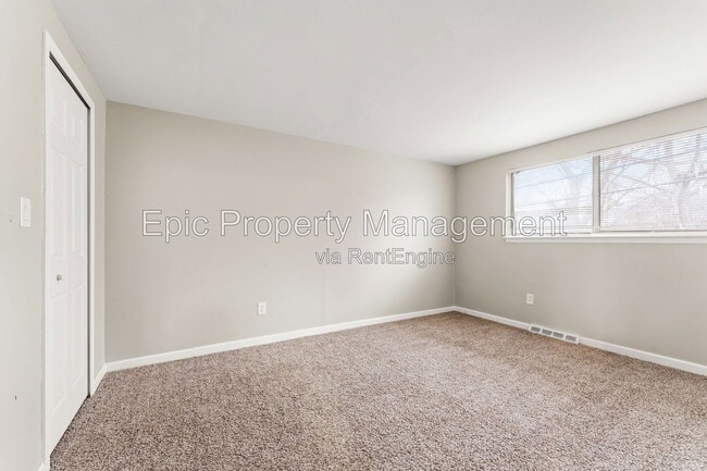 Photo - 1030 Montie Rd