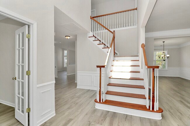 Photo - 2108 Oakcliffe Ct