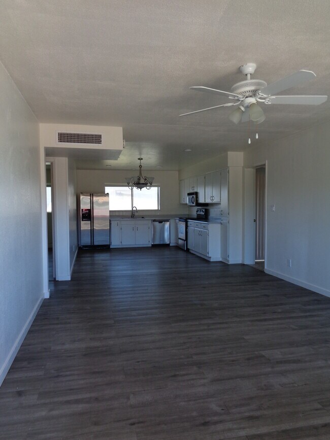 Photo - 1608 N Markdale