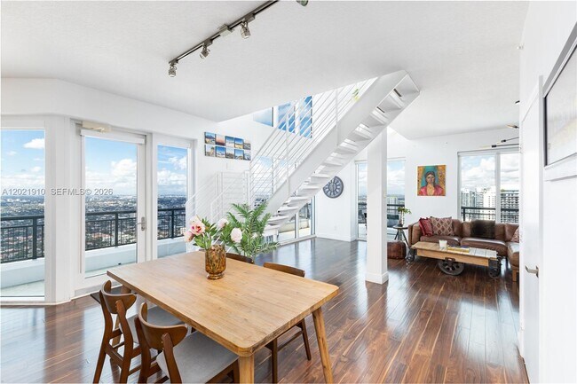 Building Photo - 60 SW 13th St Unit 4613