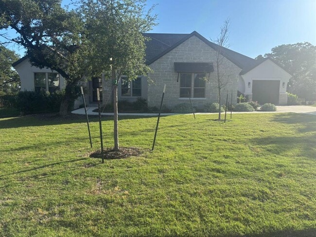 Photo - 205 Spence Ln