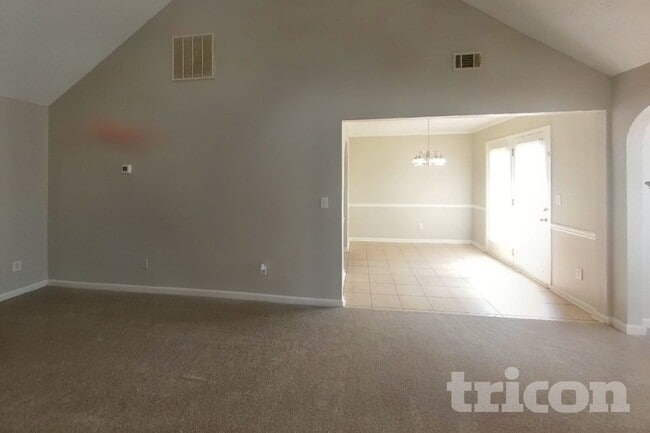 5020 Towne Park Dr