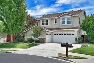 Building Photo - Large, Beautiful Shadow Lakes Home in Court Location