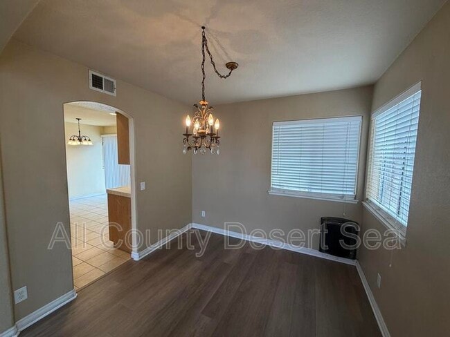 12 St Moritz St