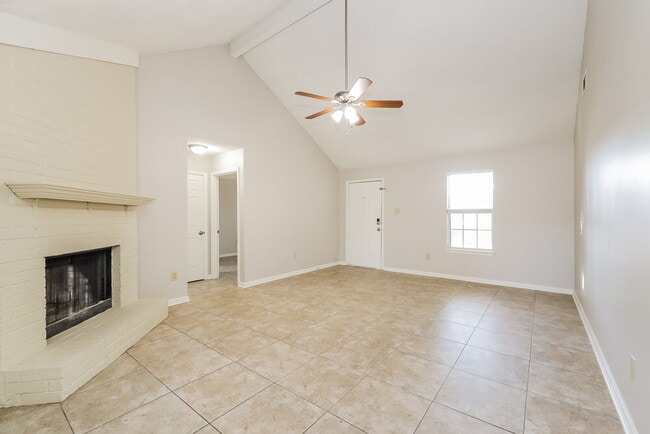 Photo - 2612 Appling Glen Dr