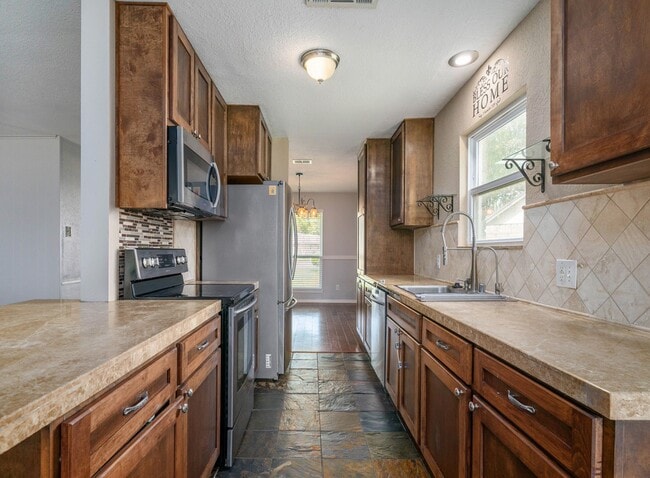 Photo - 226 Pecan Dr