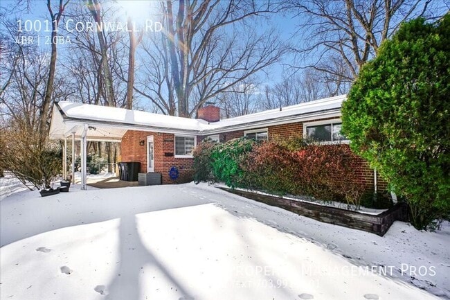 Photo - 10011 Cornwall Rd