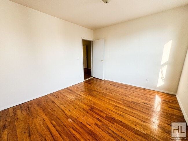 Photo - 14th St Unit 1C