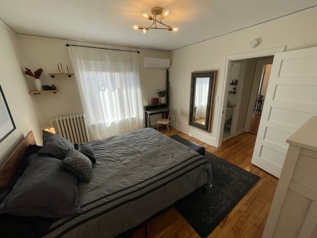 Building Photo - 1222 Saint Clair Ave Rental