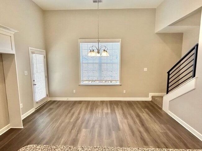 Photo - Now Leasing a 5-Bedroom 3 Bath Home in Hor...