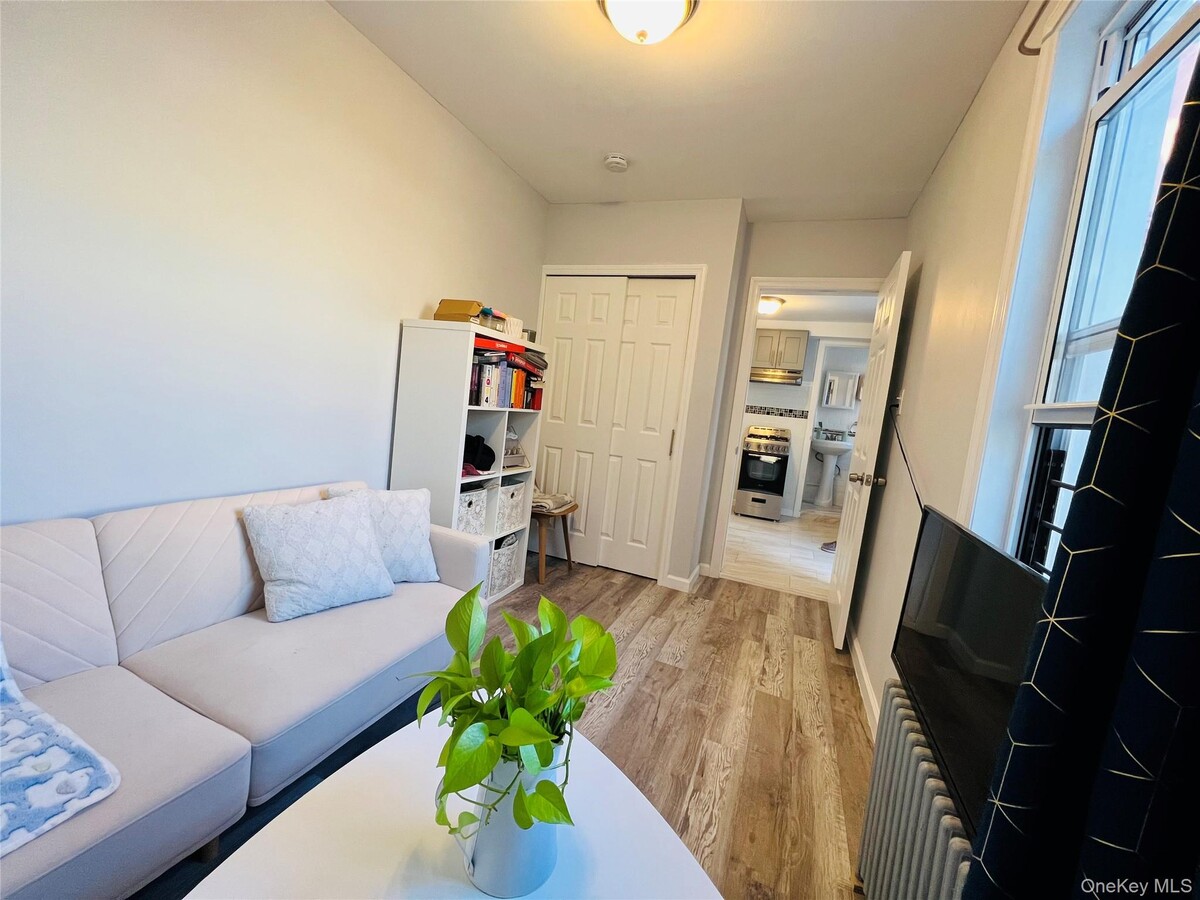 Photo - 21-13-21-25 25th Rd