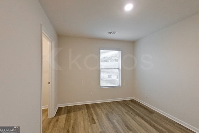 Photo - 118 Inez Ave