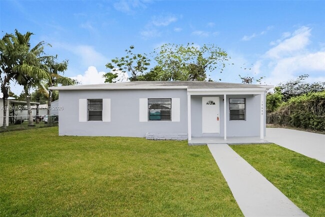 Building Photo - 14640 Tyler St