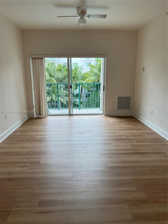 Photo - 6001 SW 70th St Unit 425