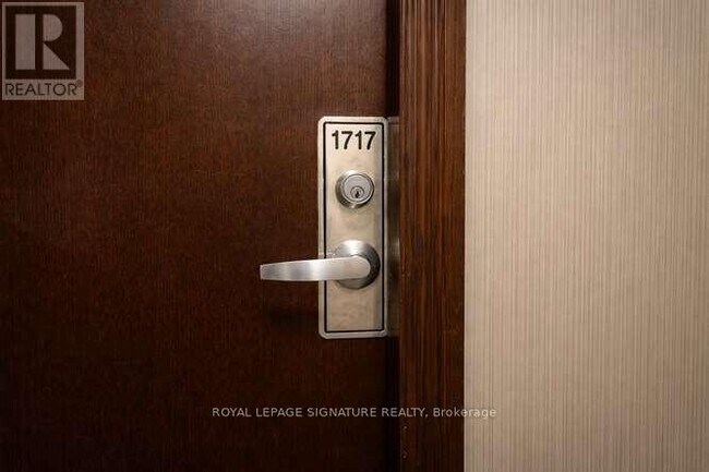 Photo - 335 Rathburn Rd W Unit 1717