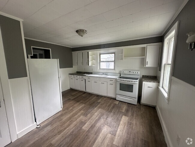 Building Photo - Stylish 3-Bedroom Unit 3 Rental
