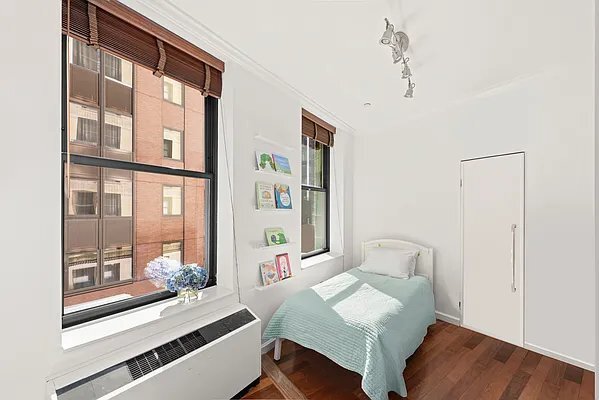 Photo - 1 Wall St Court, 1008