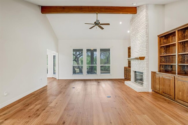 410 Rolling Green Dr