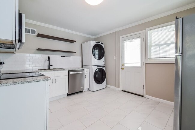 407 Angier Ave NE Unit 102