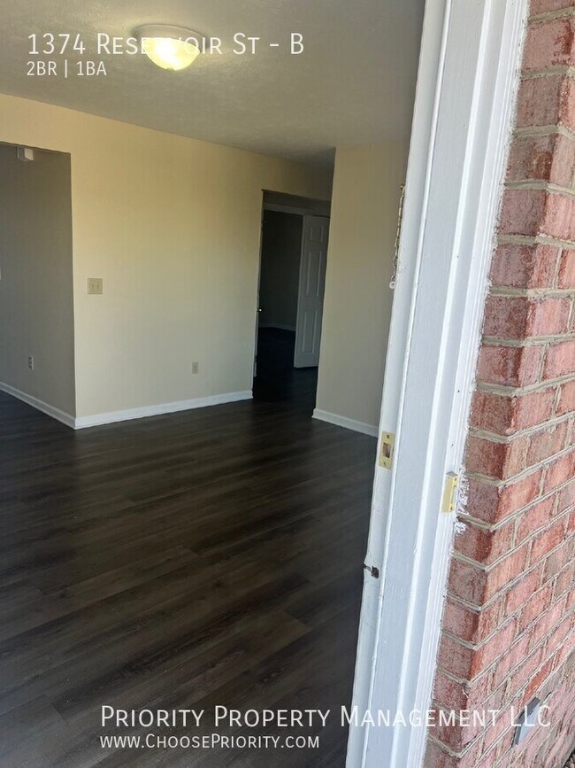 Photo - 1374 Reservoir St Unit B