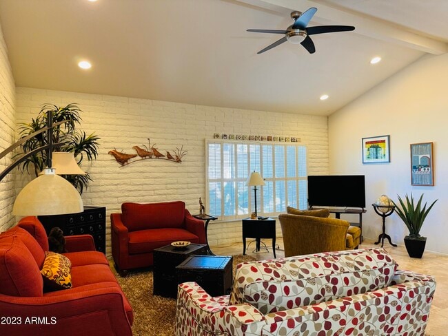 Building Photo - 4800 N 68th St Rental