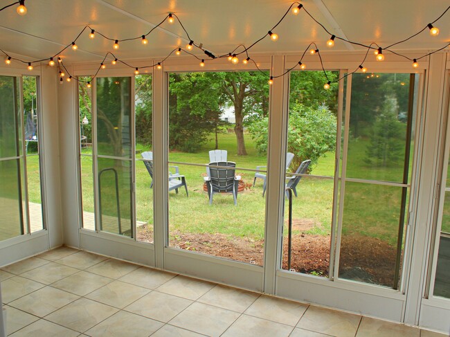 Photo - 375 Hauxwell Dr