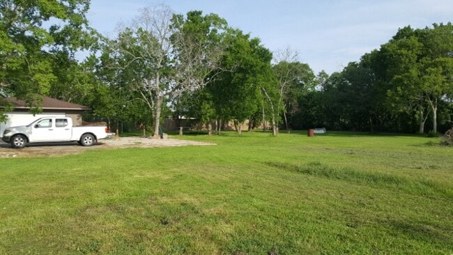Photo - 1XXXX FM1764