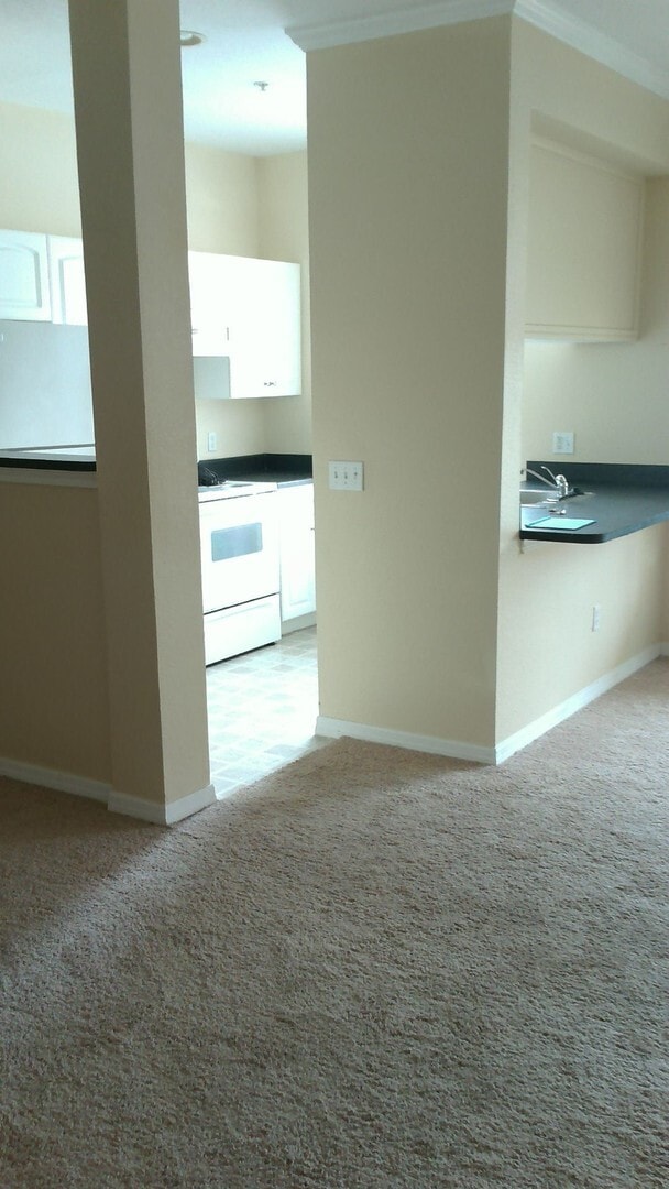 Photo - Beautiful large studio unit updated flooring, balcony with a pool view!