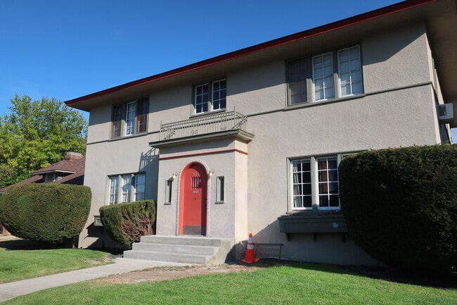 Building Photo - 527 Yakima St Unit L