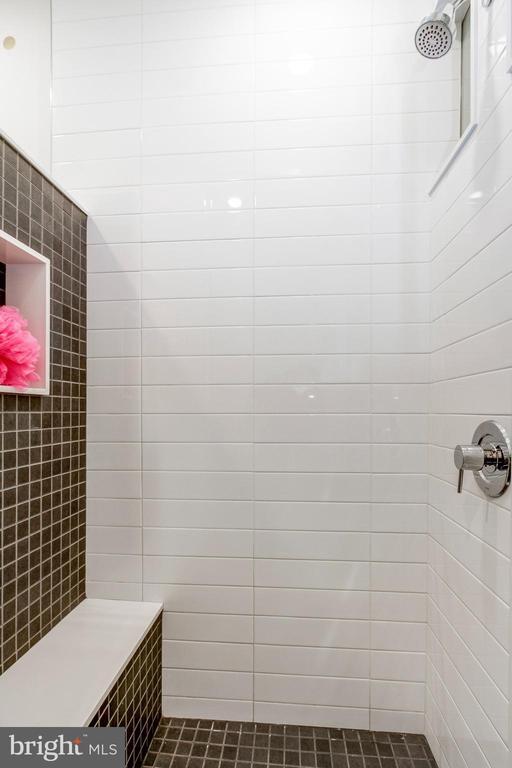 Photo - 1942 N Front St Unit 208