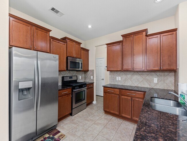 Building Photo - 19407 Midnight Glen Dr