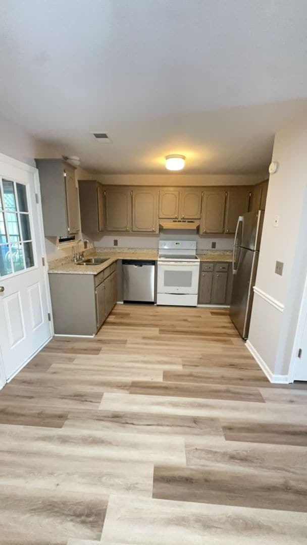 Photo - Townhouse in Cayce SC for rent!