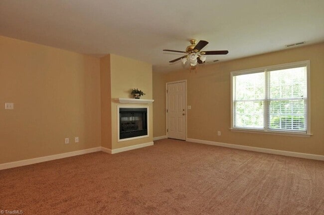 Photo - 128 Troonsway Rd