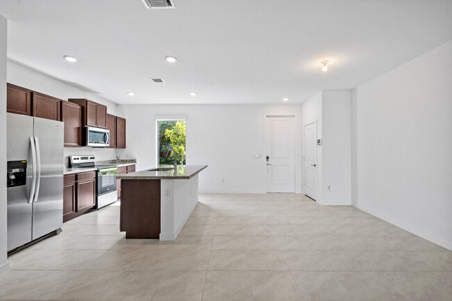 Photo - 409 NW 17th St